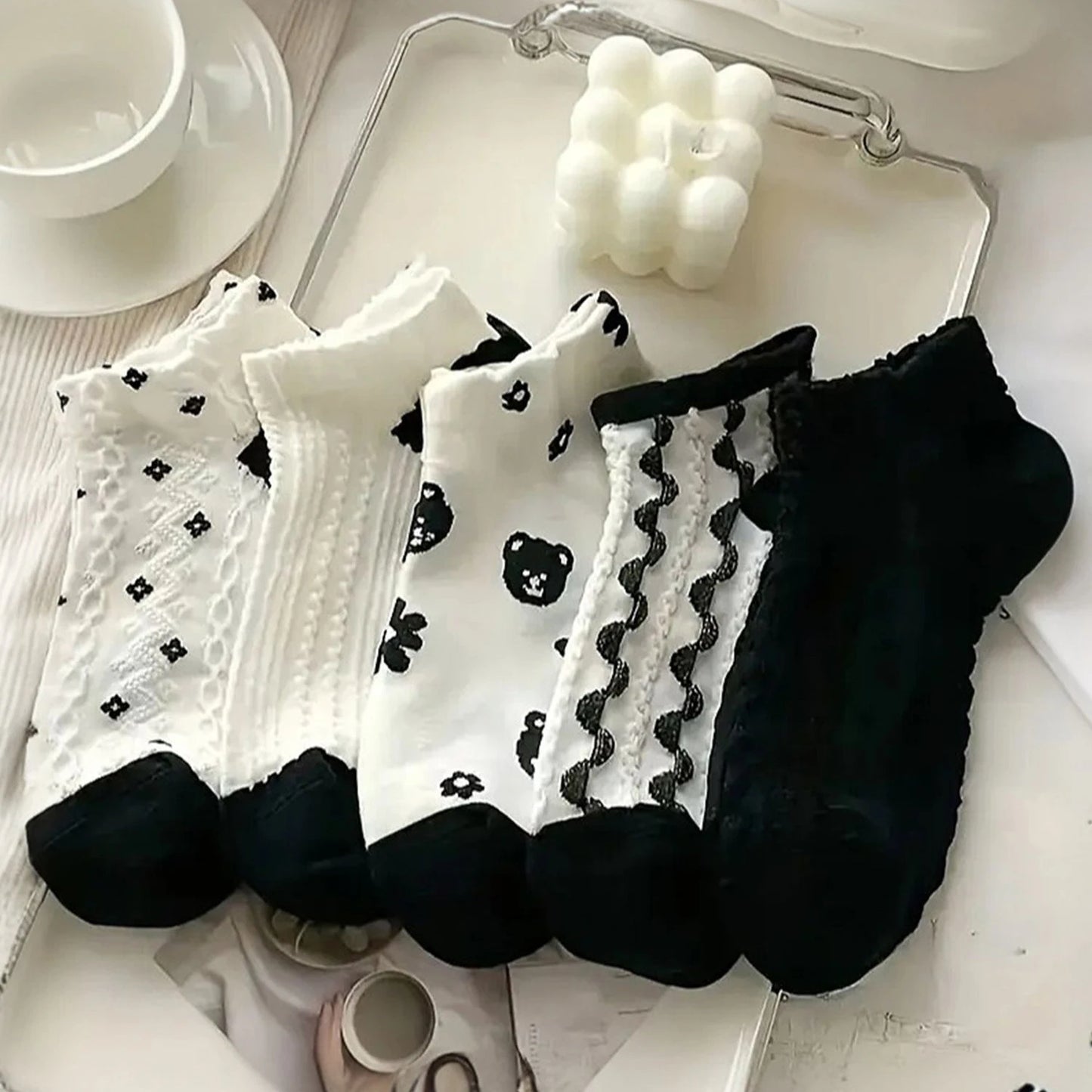 5Pairs/lot Summer Socks Black and White Cat Glass Silk Breathable Female Socks Simple Short Socks