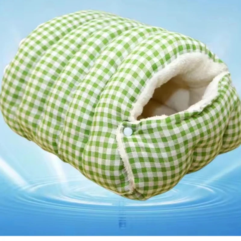 Foldable Winter Pet Sleep Bed/Bag for Cats Dogs, Thickened Semi-Enclosed Design, Soft Indoor, Christmas/Warm in autumn /winter