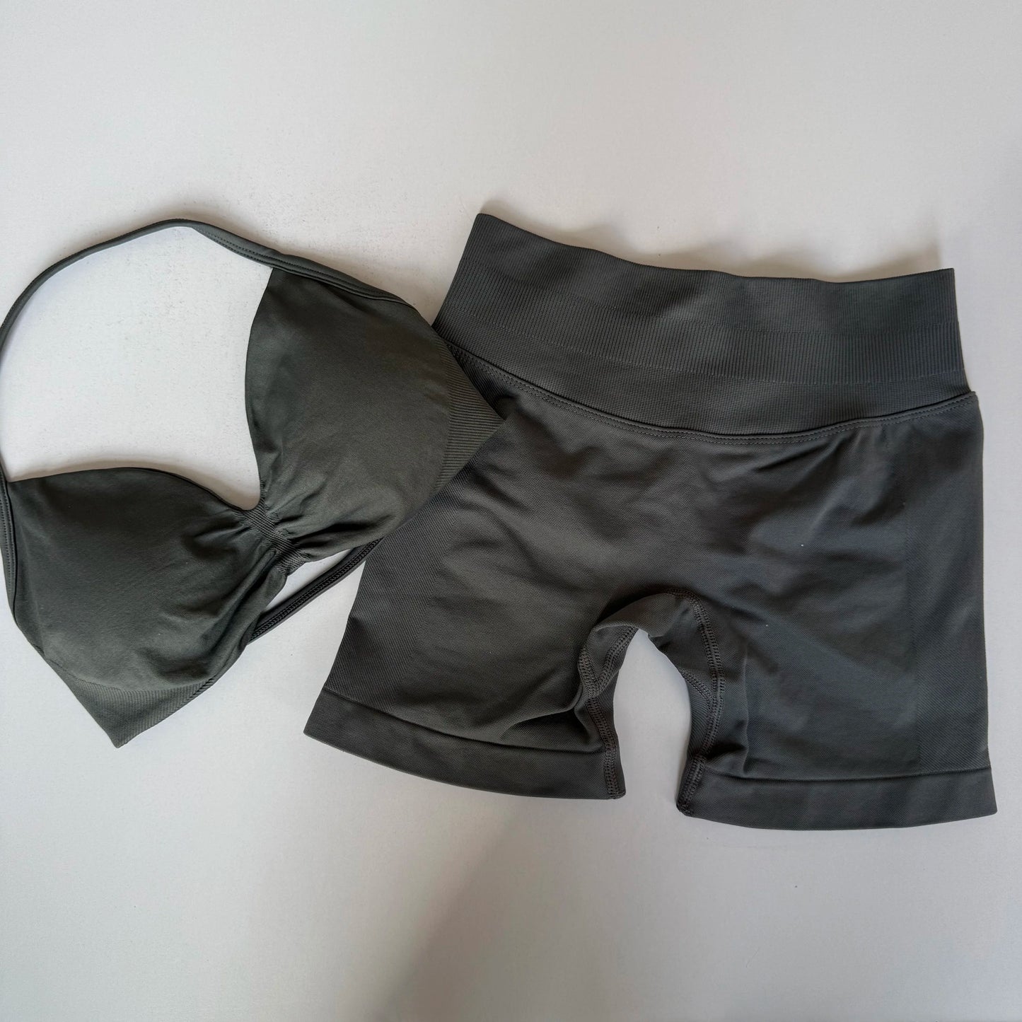 Sexy Halter Neck Beautiful Back High Waist Peach Sports Bras Shorts Suit Pilates Gathering Yoga Vest Training Fitness Bra Sets