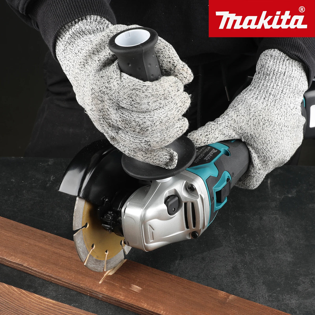 Makita DGA504 Cordless Angle Grinding Tool 125mm Wheel 8500r/min Brushless Drive for Metal Cutting Polishing Jobs