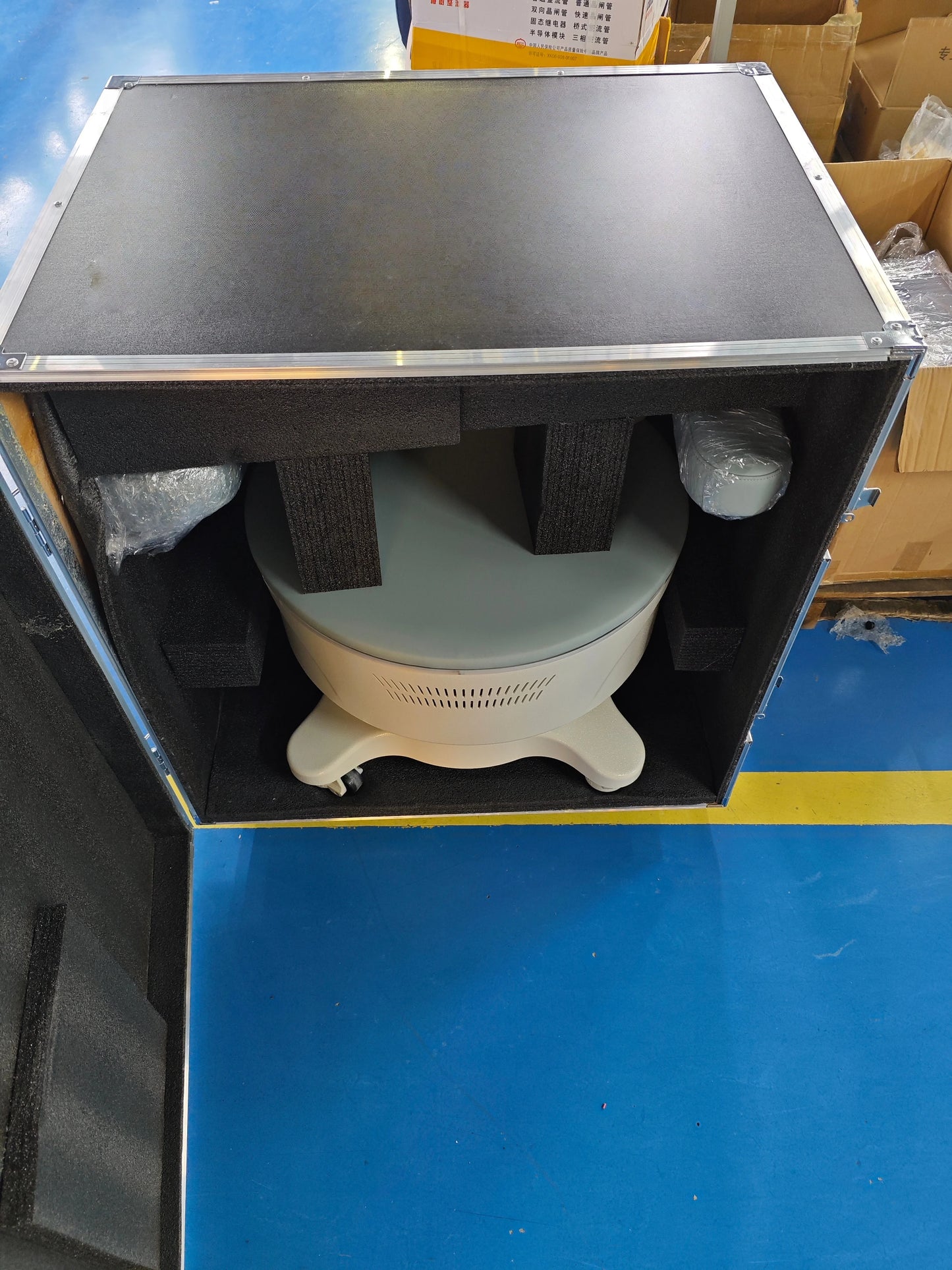 Non-invasive Electromagnetic Treatment Of postpartum repair chair pelvic floor muscle stimulator Postpartum epilator Machine