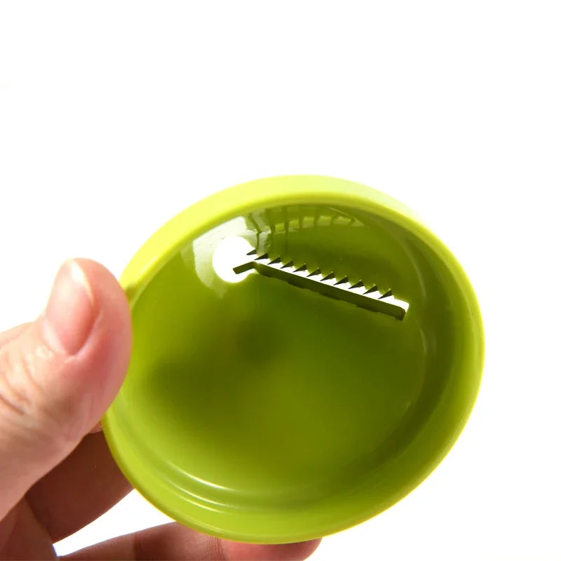 1PCS 3-in-1 Rotary Vegetable Slicer - Spiral Peeler, Grater & Shredder with Interchangeable Blades for Kitchen Prep