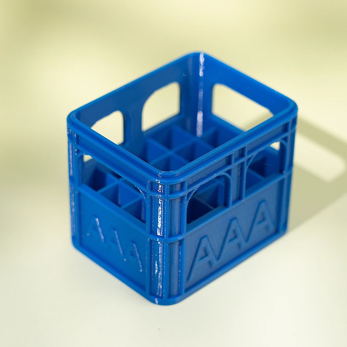 3D printed beer crate style stackable battery storage box, AA and AAA sizes, 18650 21700 9V.