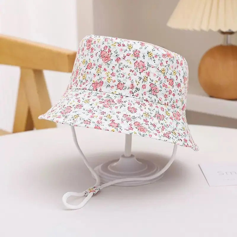 New Summer Baby Hat Cartoon Print Wide Brim Fisherman Hat for Boys Girls Adjustable Chin Strap Infant Beach Cap