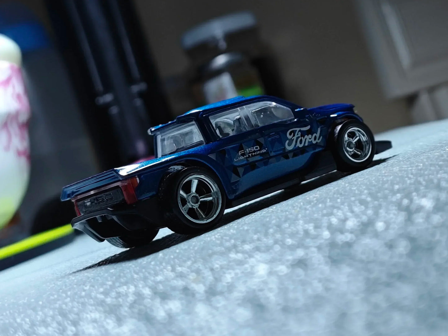 10 Sets 1/64 Staggered Wheels 11mm 13mm Drag Progressive Wheel Front Small Rear Large Rims Rubber Tires for 1:64 Model Cars HW