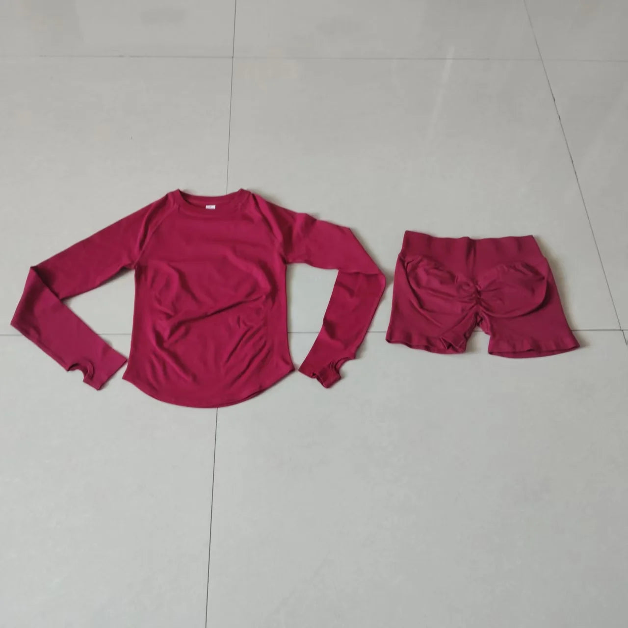 Dneyf Women's 2 Piece Yoga Tracksuit Long Sleeve Crop Top High Waist Scrunch Butt Biker Shorts Suitable for Running & All Sports