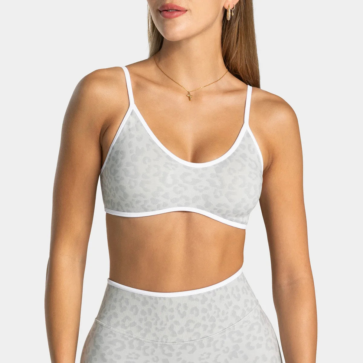 Logo Women's Beautiful Back Gather-up Sports Vest Yoga Fitness Bra Hanging Neck Design Underwear