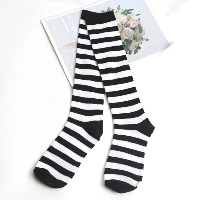 Color Striped Stockings Japanese Knee Socks Fashion Women Keep Warm Sexy Slim Long Socks Black White Striped Hosiery