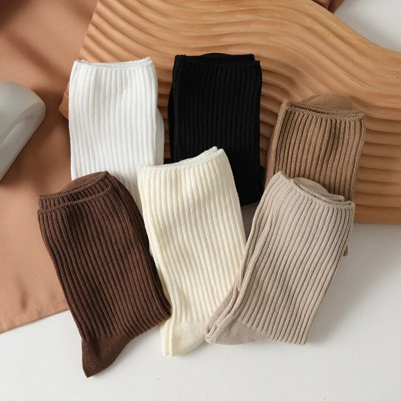 5 Pairs Of New Japanese Socks Set Solid Color Women's Casual Socks Autumn Simple Women's Medium Length Socks