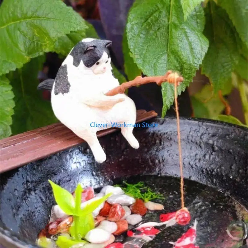 24TD Aquarium Decoration Fishing Ornaments for Fish Animal Resin Figurine